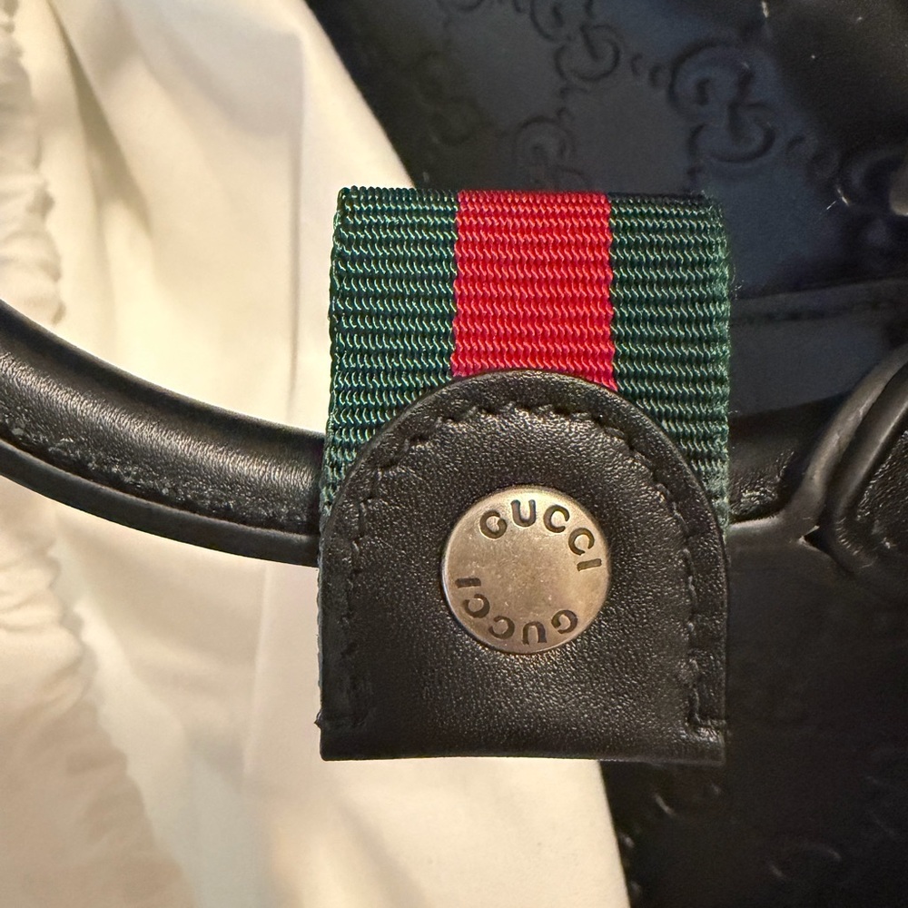 Gucci - GG Emblem Large Duffle Bag - Picture 13 of 16